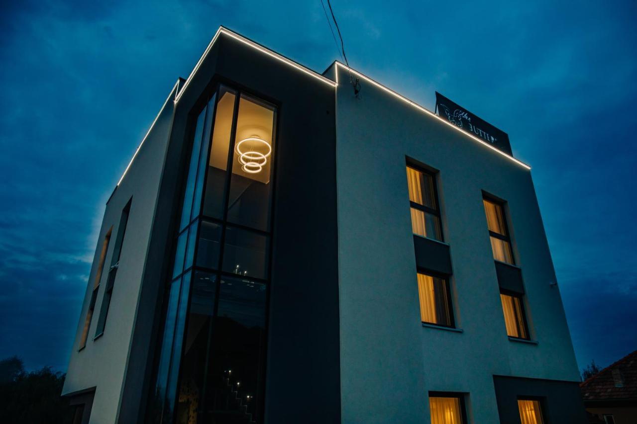 The Butterfly Hotell Sîngeorgiu de Mureş Eksteriør bilde